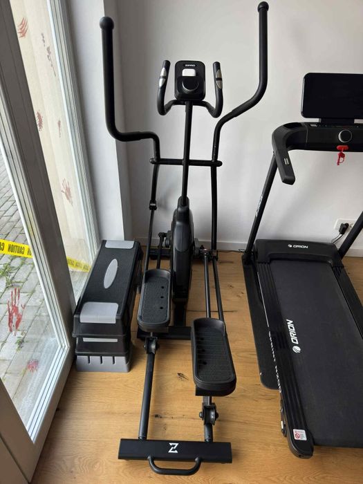 Vand bicicleta eliptica Zipro Dunk