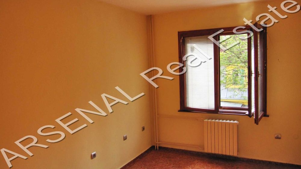 Дава се под наем Офис в София, Център - 90 кв.м за 548.25 € - Снимка #2