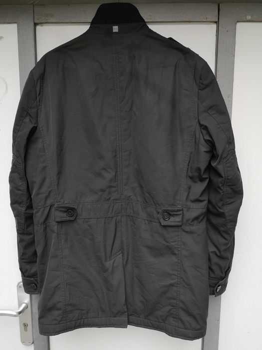 ''HUGO BOSS ''оригинално мъжко яке.шуба ХЛ размер