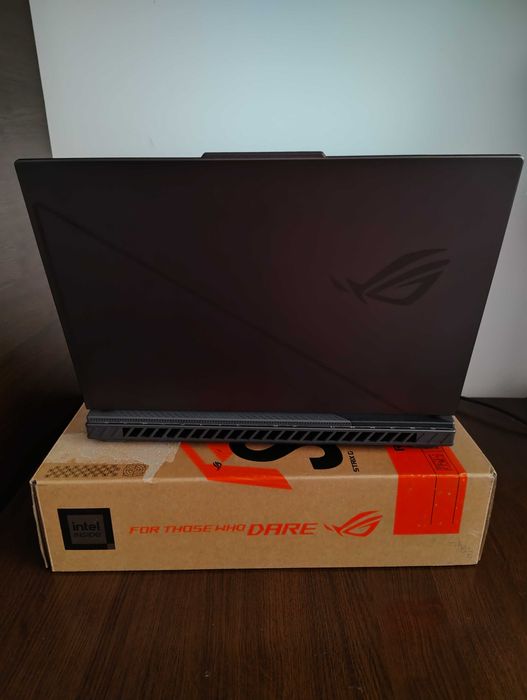 Laptop ASUS ROG Strix G16, i5-13450HX, RTX 4060 cu garantie