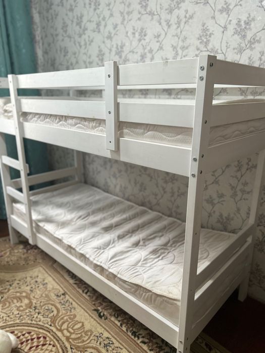 двухярусная кровать , детская