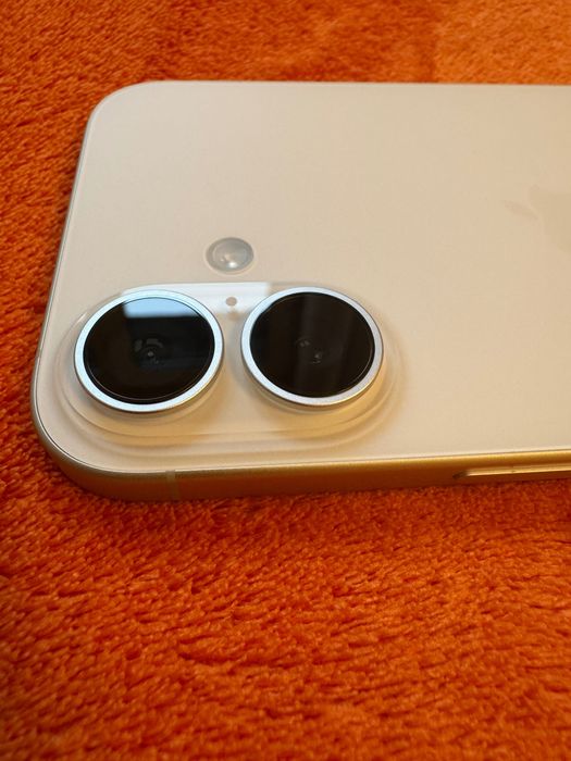 продавам iphone 16