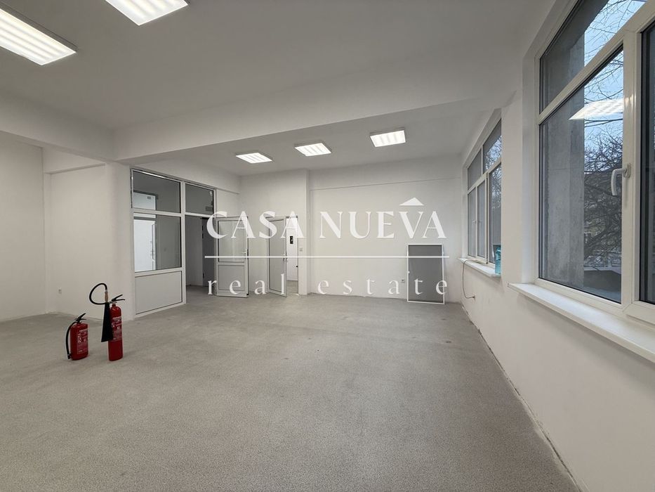 Офис в гр.Перник, Център