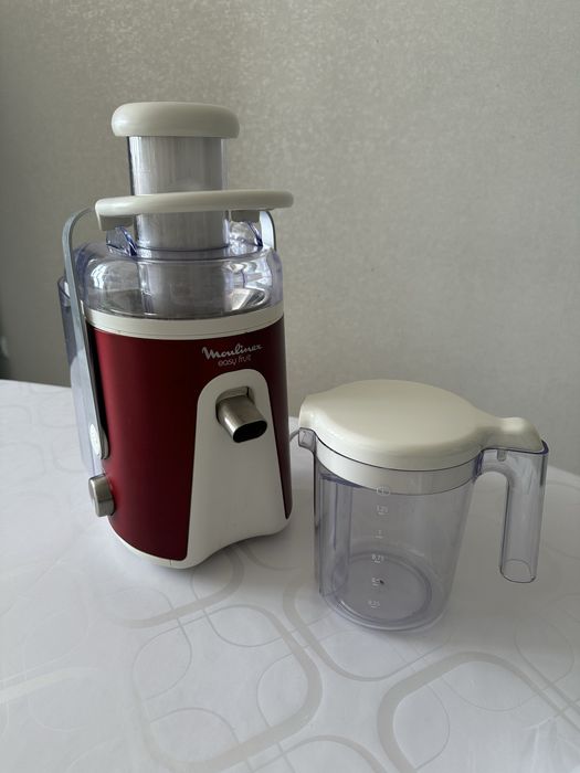 Продам соковыжималку Moulinex JU585G3E