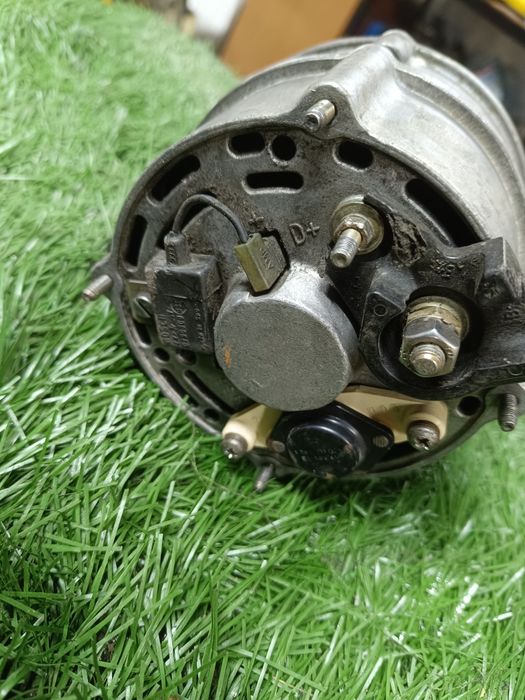 Генератор на Ауди 80 Б4