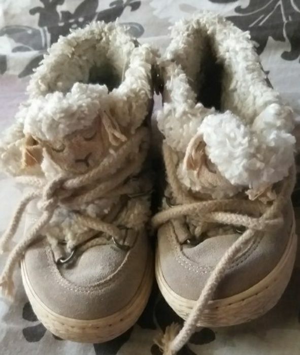 Кросовки кеды 50 тыс  новые и туфельки б/у   обсалютно новые турецкие