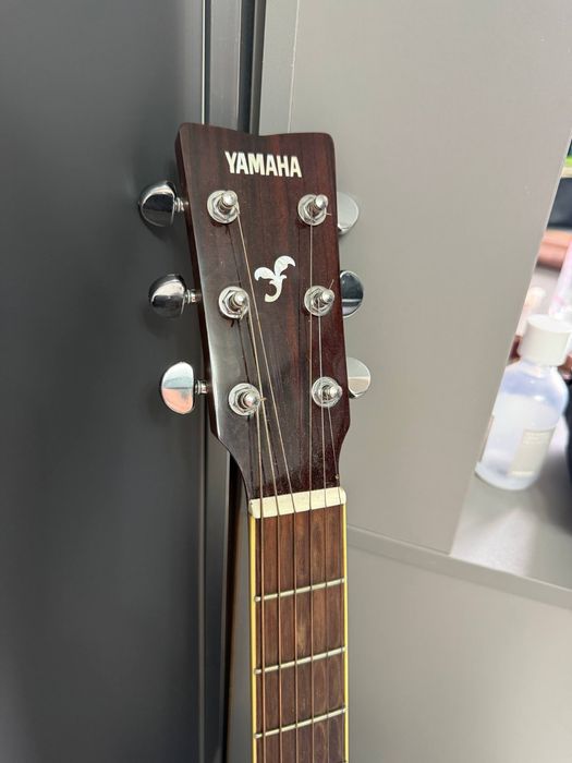 Гитара Yamaha Электроакустическая