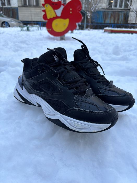 Продам кроссовки Nike