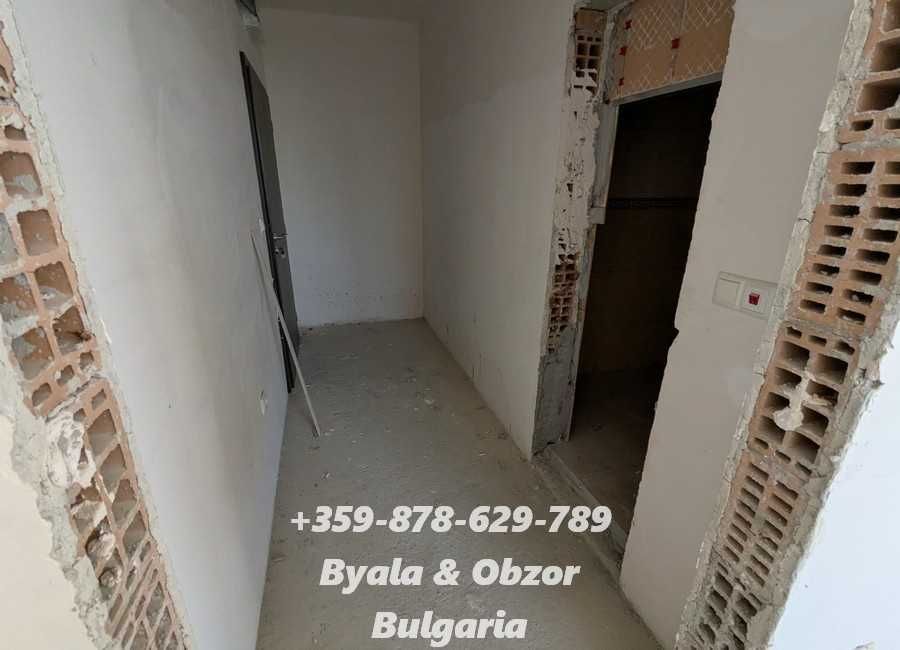 Продава се Тристаен апартамент в Бяла - 78 кв.м за 559 €/кв.м - Снимка #15