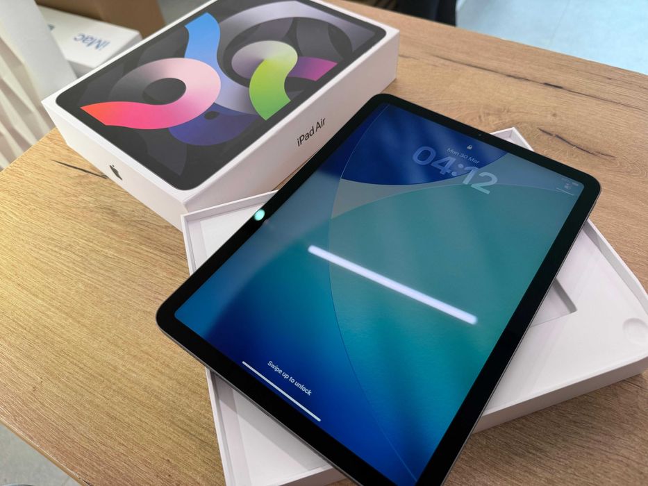 Apple iPad Air (4th generation) 64GB – baterie 96% – stare foarte bună