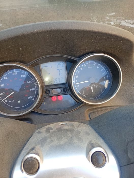 Vând Piagio MP3 300 cc