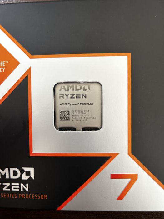 Procesor(ryzen 7 9800x3d) si placa baza(auros x870E) pc