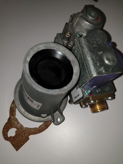 Vana de gaz HoneyWell VK8115V Centrală Termică Vaillant ecoTEC Plus