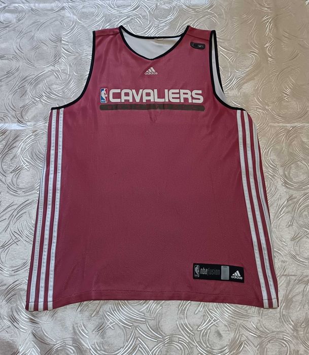 Vând maieu de baschet NBA