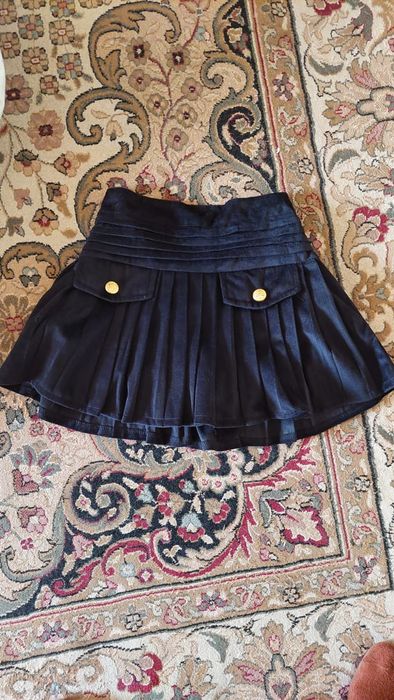 Продам джинсы для девочки на возраст 5-7 лет.