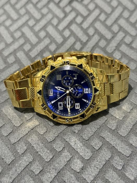 Продам часы Geneva