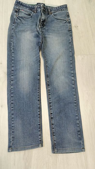 Одежда ( рубашки, водалазки,джинсы)