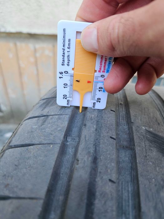 4 броя летни гуми DUNLOP 235/50R18 97V SPT MAXX RT2 SUV