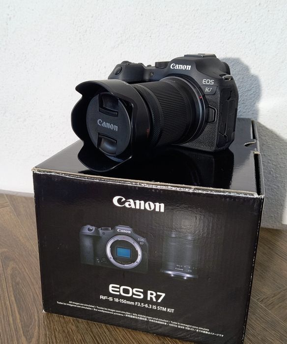 Canon Eos  R7 + obiectiv RF 18-150mm  IS STM