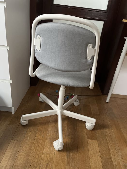 Birou si scaun copil sau copii