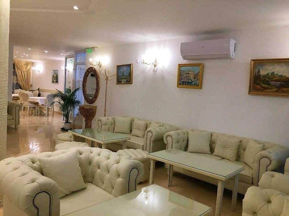 Дава се под наем Къща в Банкя - 800 кв.м за 612 € - Снимка #21