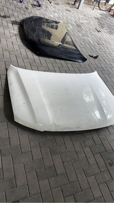 Капот Land Cruiser 200