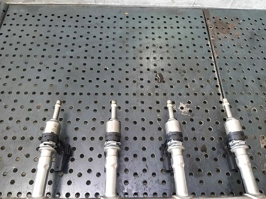 Injector 1.2 tsi skoda fabia 2 03f906036b