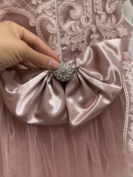 Платье на новорожденную девочку