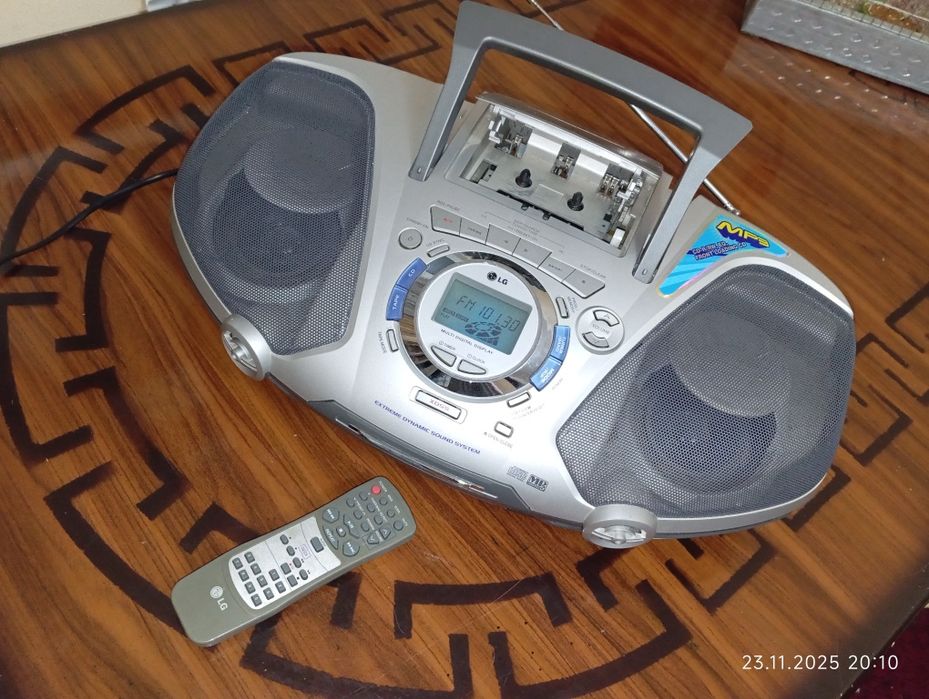 Бумбокс музыкальный центр LG