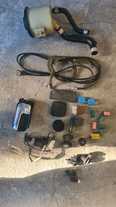 Части за Нисан Алмера Тино-фейслифт