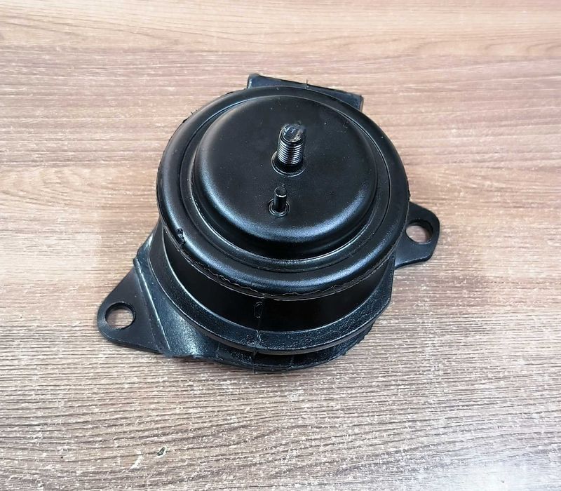 Подушка двигателя Nissan Terrano VG30