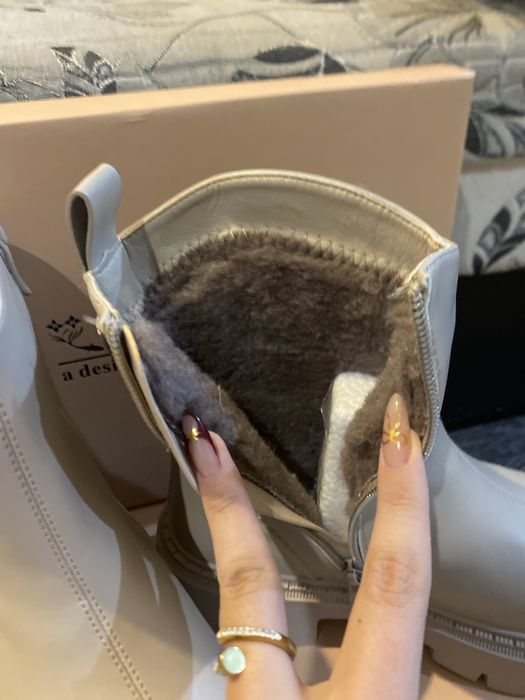 Продам новые сапоги 38 размера