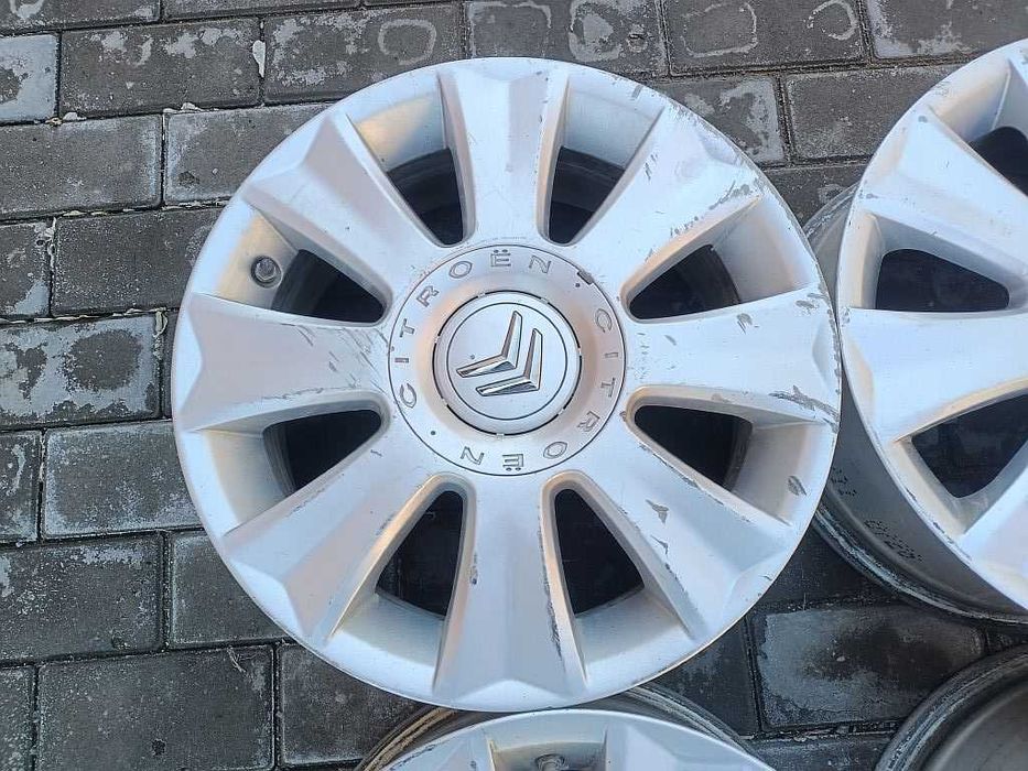 Продам оригинальные легкосплавные диски на Citroen.