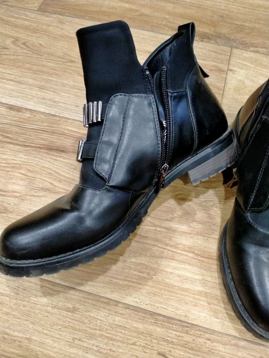 Женские ботинки продам