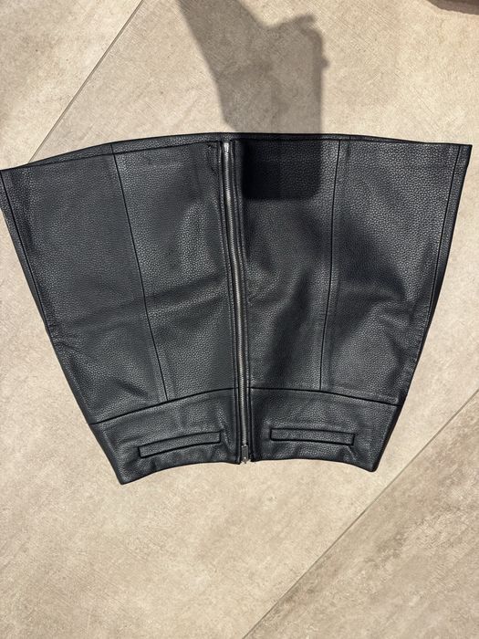Кожена пола Bershka