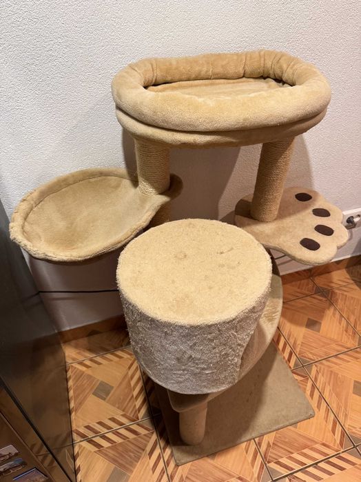 Ansamblu de joacă / căsuță pentru pisici