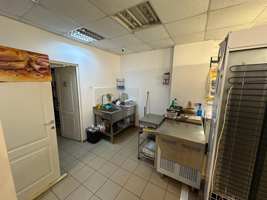 Vand afacere la cheie - Bacanie cu produse traditionale - Magazin