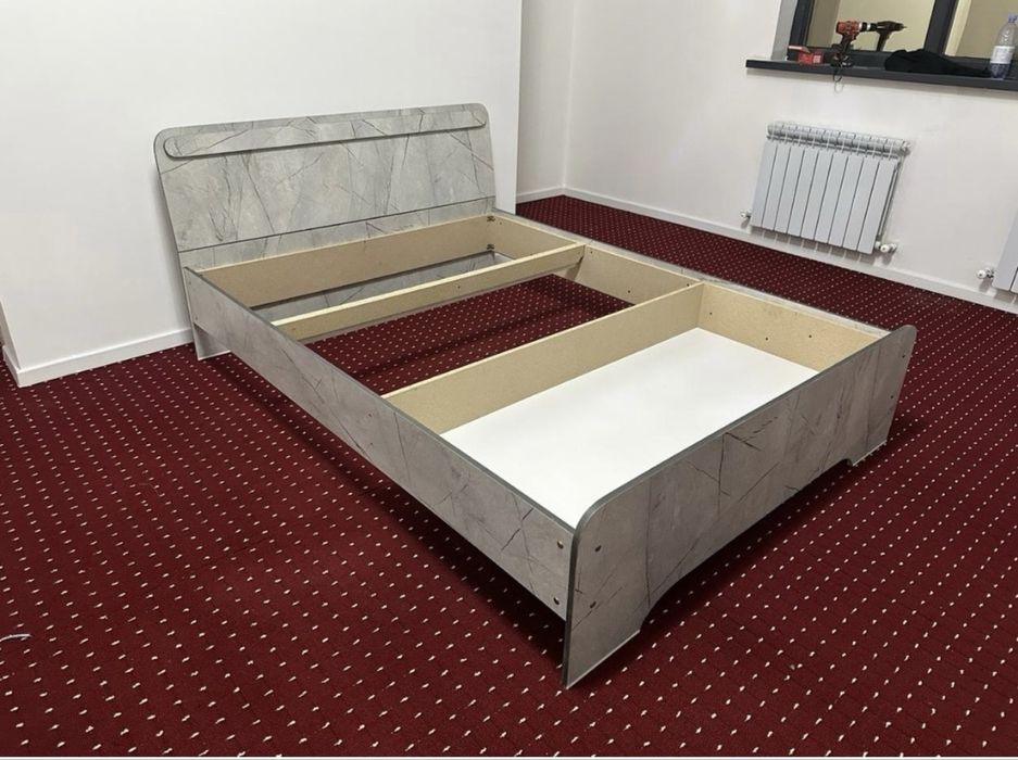 Продается кровать двухспальная