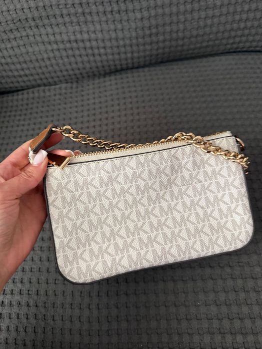 Бежова чанта Michael Kors