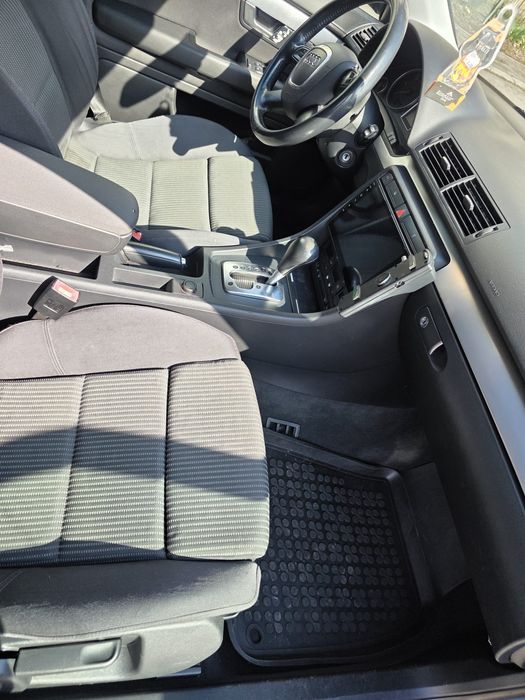 Vând audi a4 b7 2.0 diesel,automat,an  2006