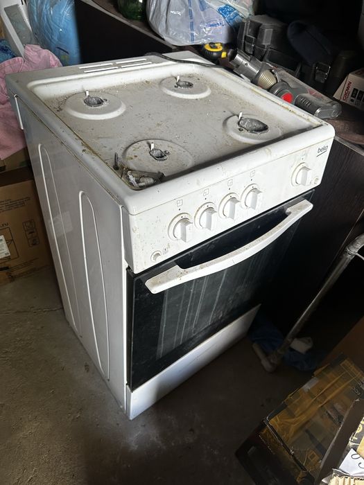 Продается газовая плита Beko