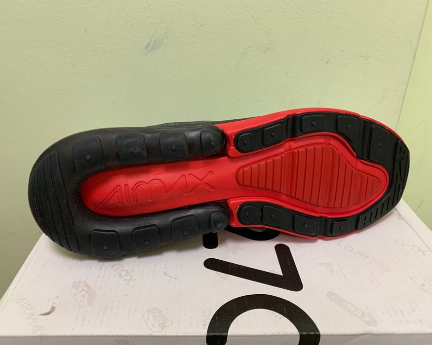 Нови мъжки маратонки Nike Air Max 270 grey/red номер 43