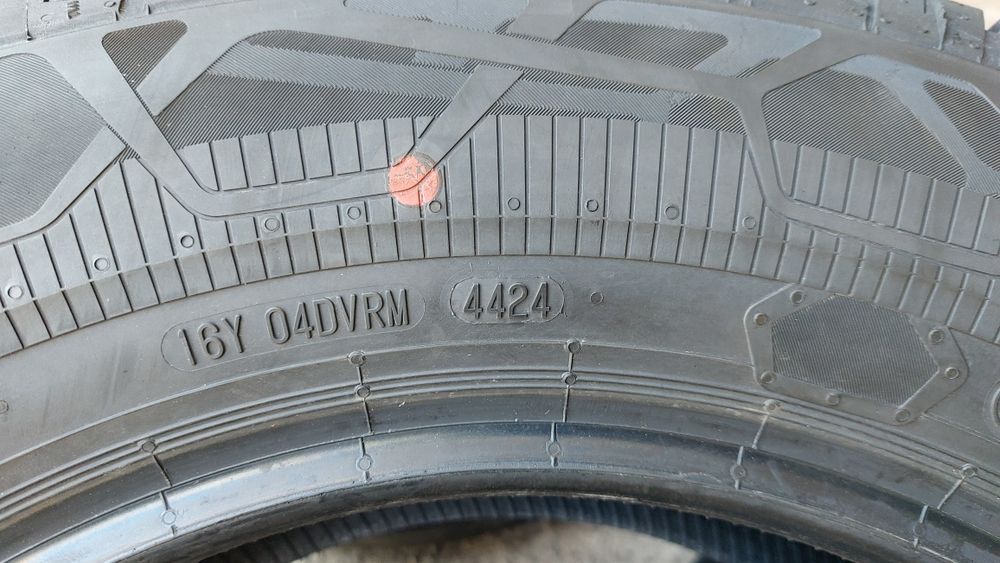 Нови гуми за Бус 225/65/16 C Continental VanContact Eco 4 броя