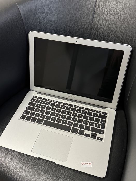 MacBook Air 13- inch 2014 / Intel 1.4 / 512 Gb / 4 Gb / Ca nou |