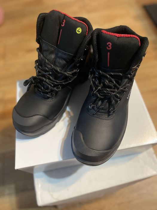 Bocanci  marca uvex originali