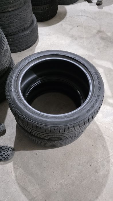 Шины 245/45R18 2шт