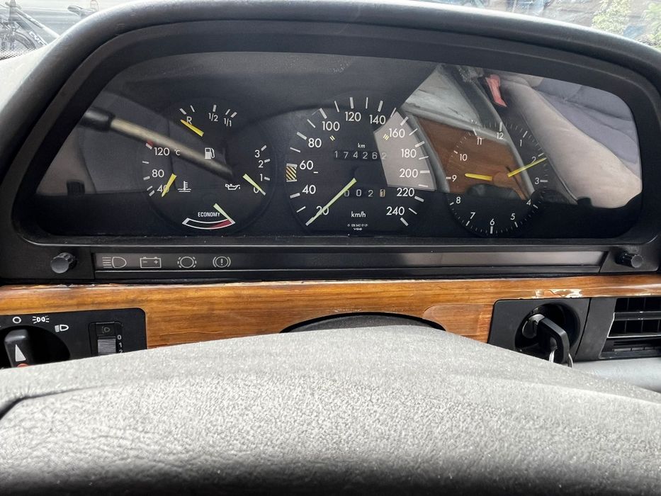 Mercedes w 126   s 280 impecabil