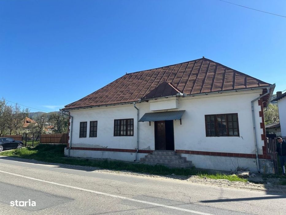 Casa  in Comuna Corbi, Arges – ideala pentru afacere