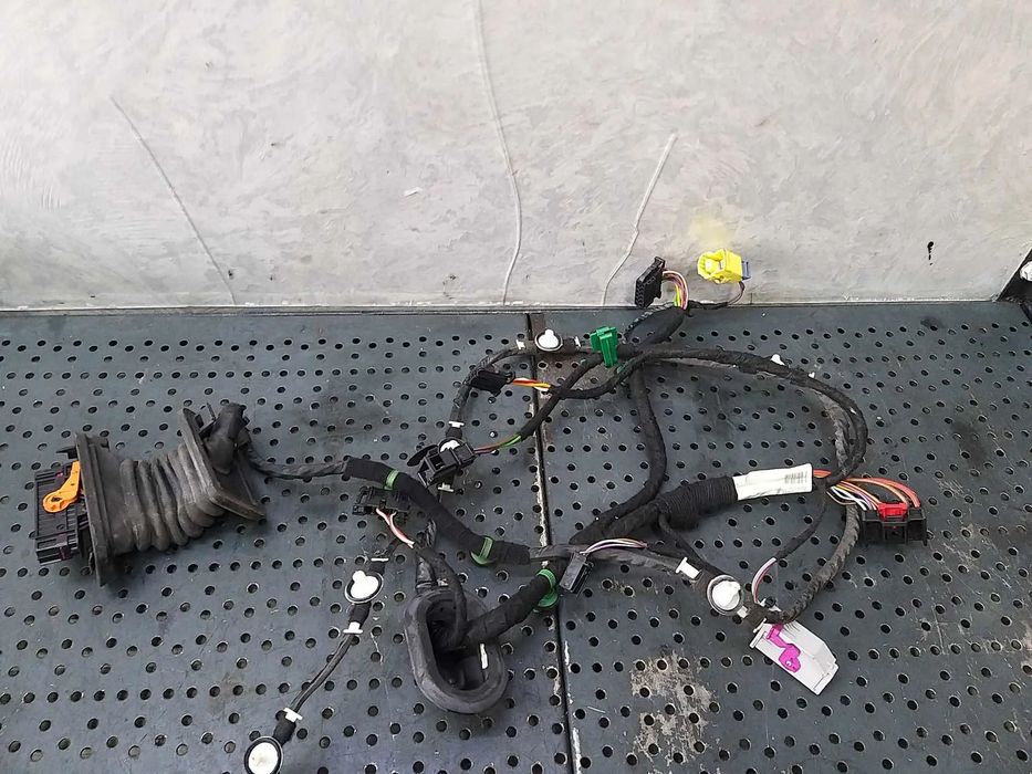 Instalatie electrica usa dreapta fata vw golf 6 plus 5m1971121aq