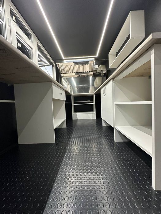 Каравана за Бързо Хранене Търговска